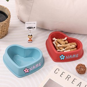 1pc Personalized Custom Name Heart-Shaped Dog Bowl - Customizable Pet Bowl with Floral Design, PP Material -  Personalized Pet Food Bowl Stand, Smallu002FMediumu002FLarge Dog Feeding Bowl, No Power Required Durable Pet Feeding Stand, Suitable for Cats